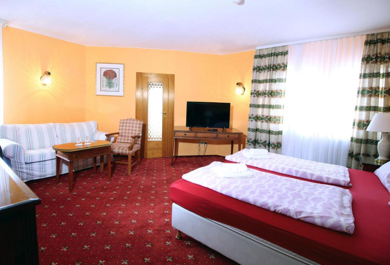 Hotel Neustaedter Hof Titisee-Neustadt Dış mekan fotoğraf