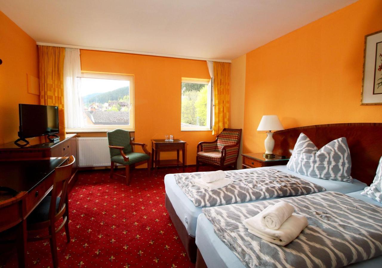Hotel Neustaedter Hof Titisee-Neustadt Dış mekan fotoğraf