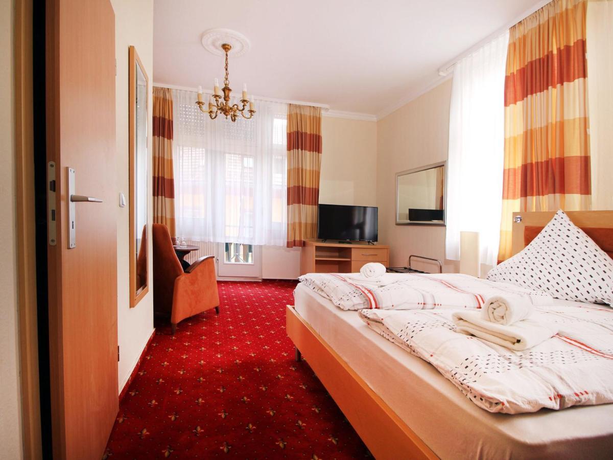Hotel Neustaedter Hof Titisee-Neustadt Dış mekan fotoğraf