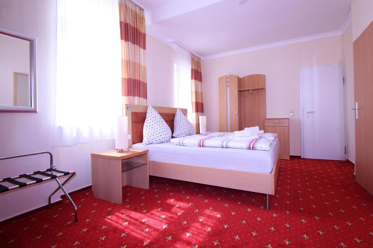 Hotel Neustaedter Hof Titisee-Neustadt Dış mekan fotoğraf