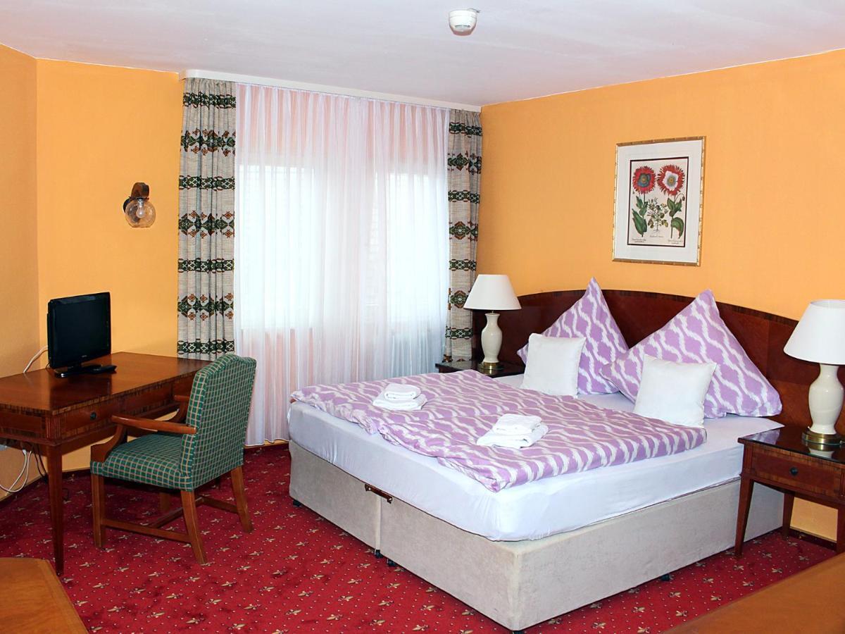 Hotel Neustaedter Hof Titisee-Neustadt Dış mekan fotoğraf